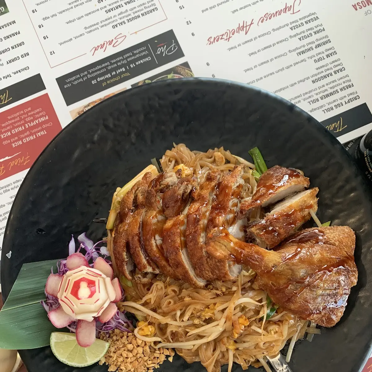Crispy Duck Pad Thai