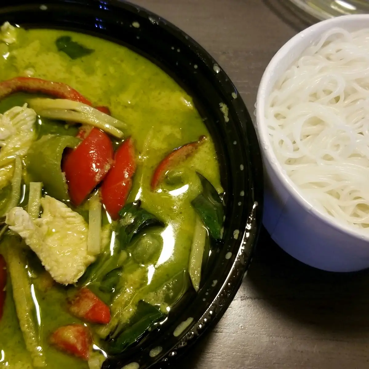 Green Curry Noodles