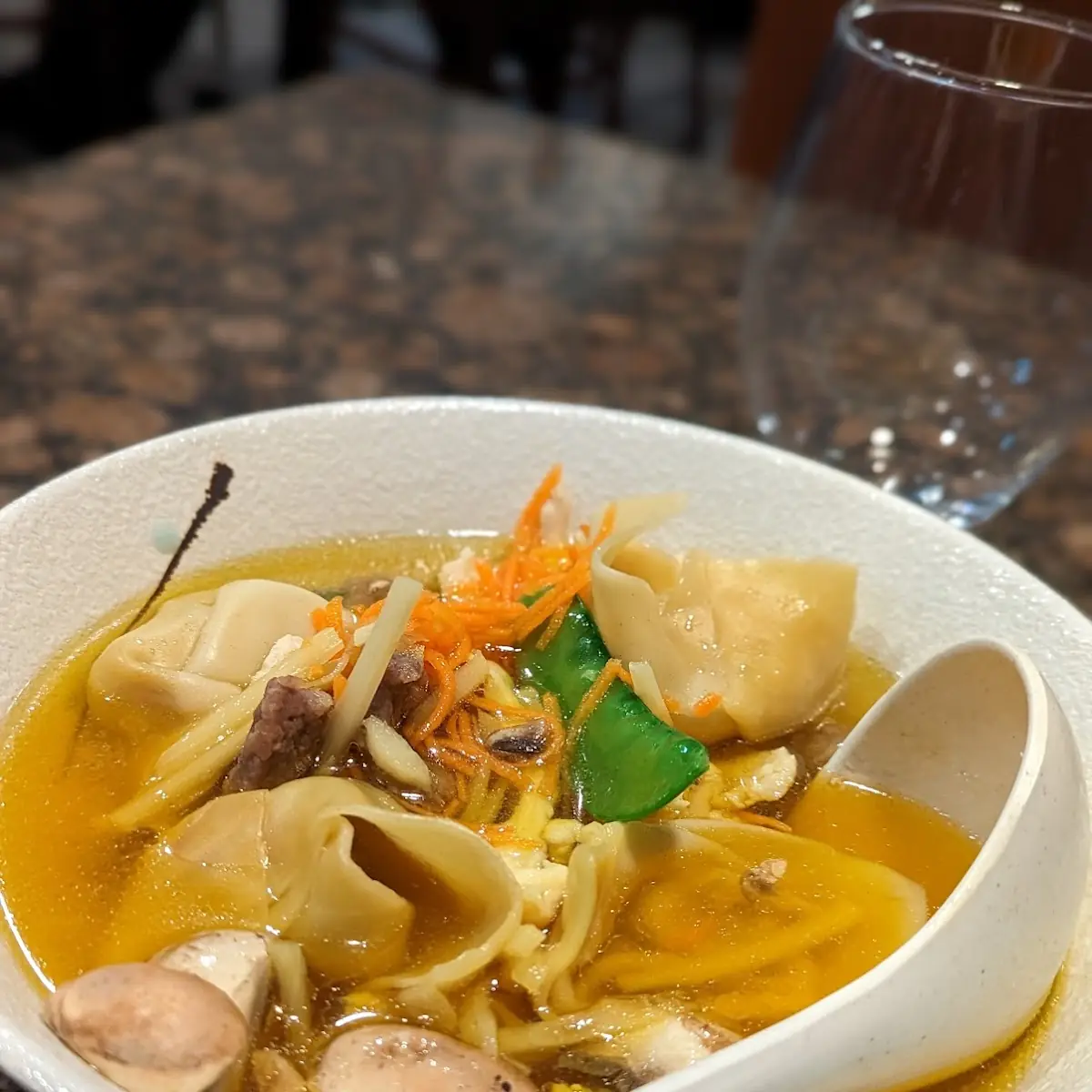 Subgum Wonton Soup
