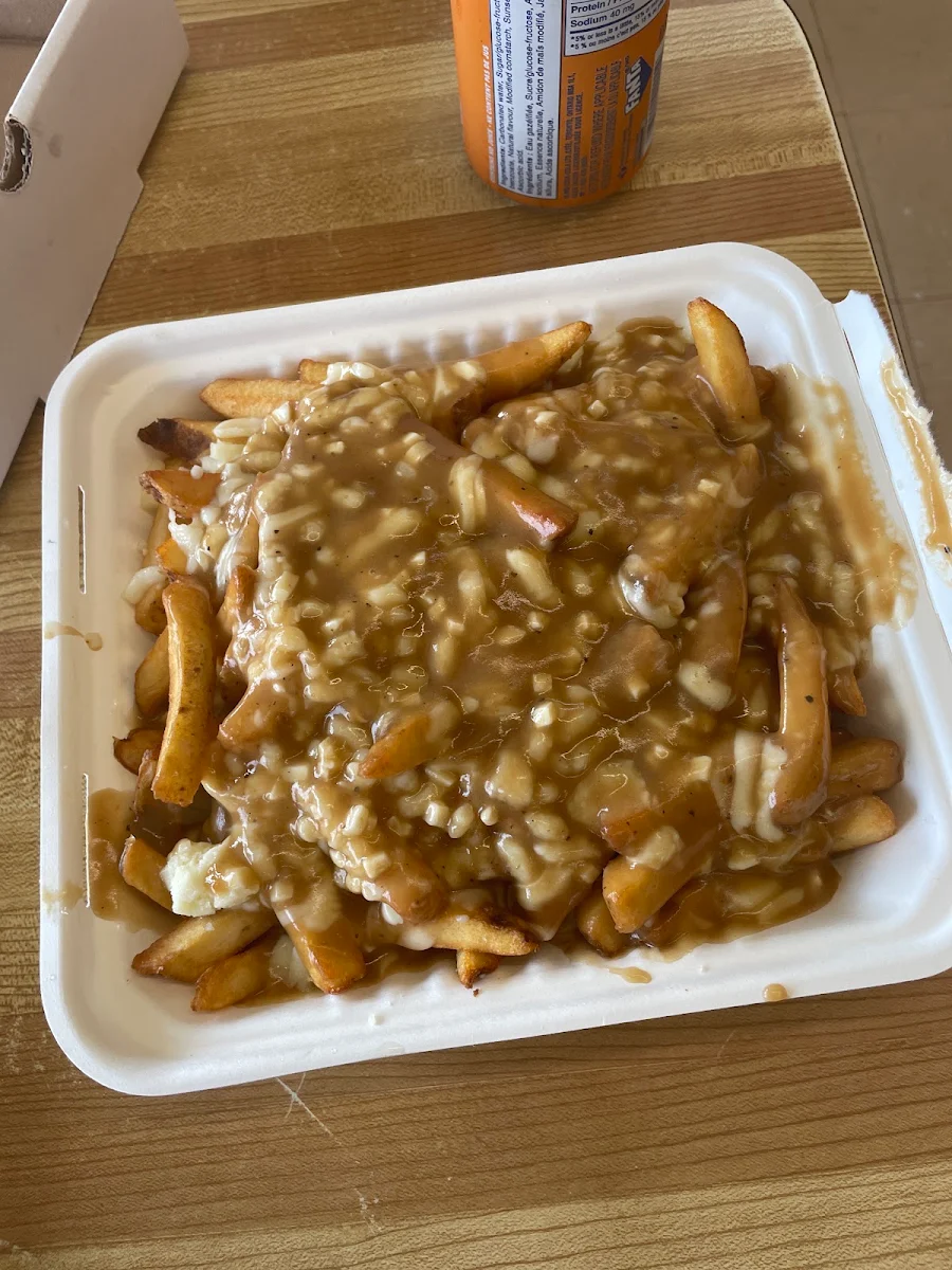 Poutine, Pizza Train