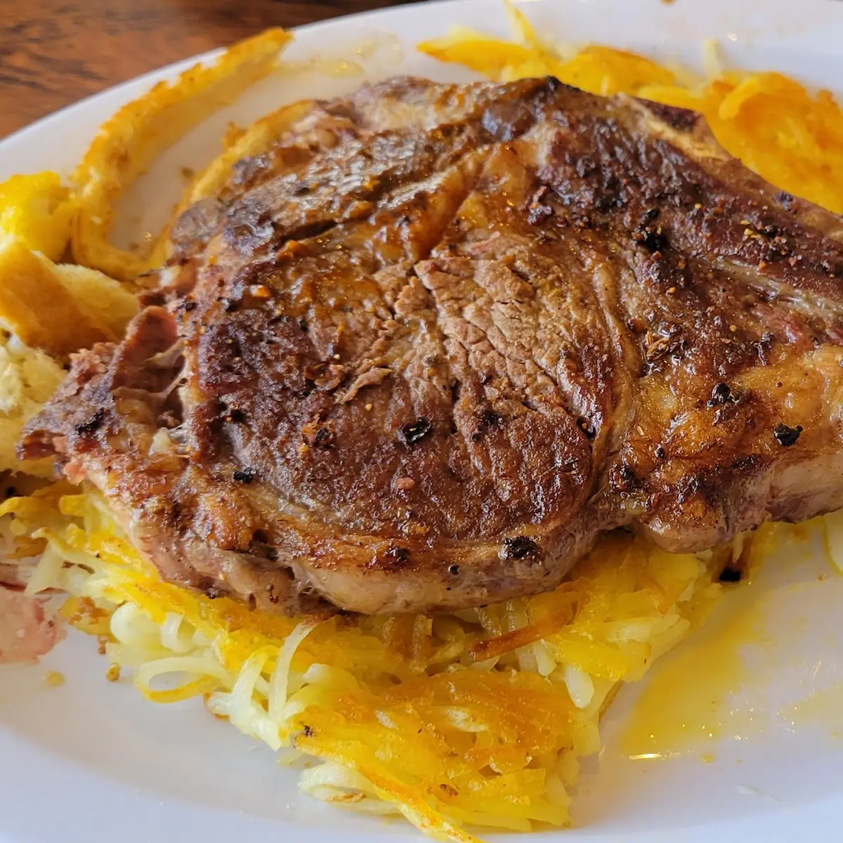 lg Rib Eye Steak & Eggs