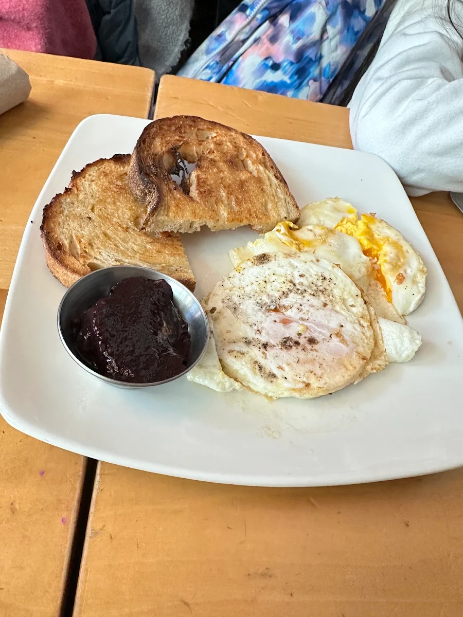 Egg &Toast, Tre Fantastico