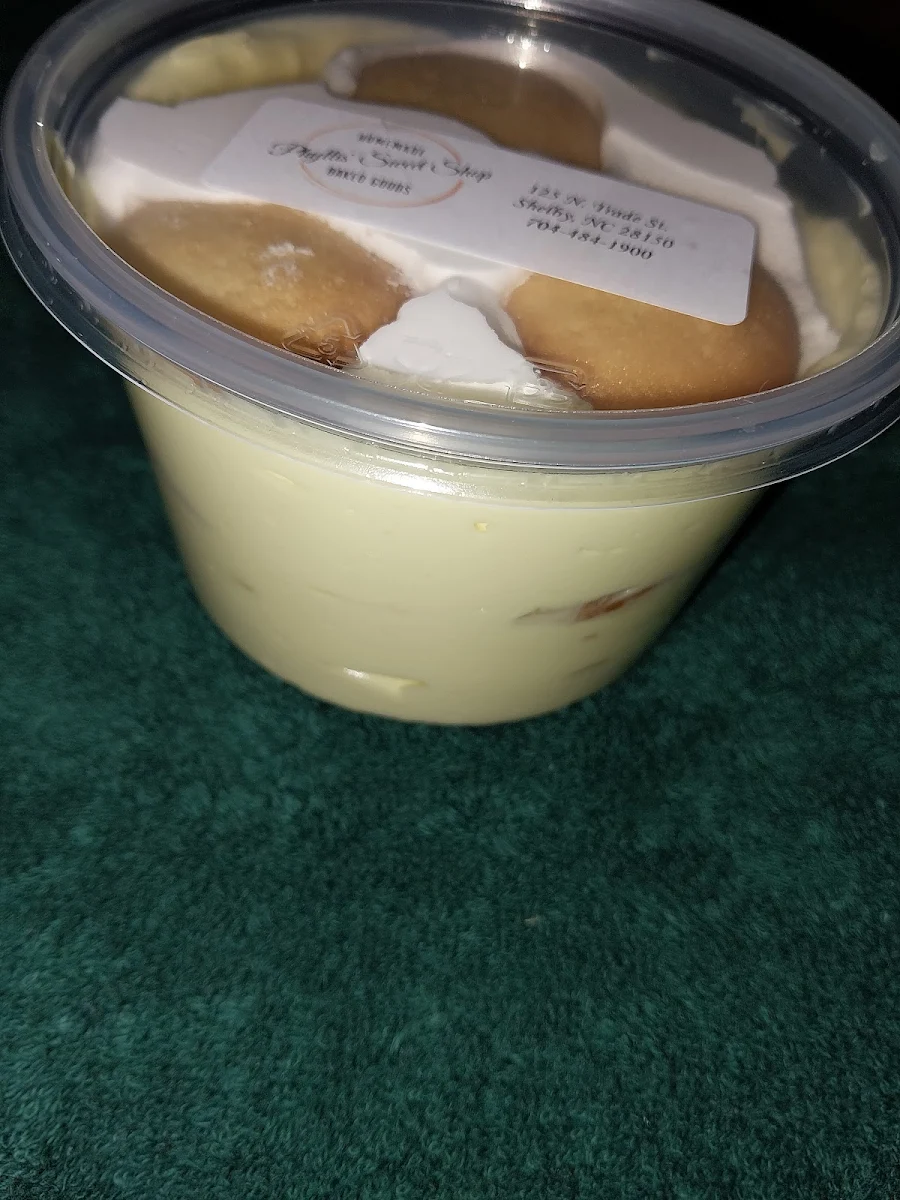 Banana Pudding with Bananas