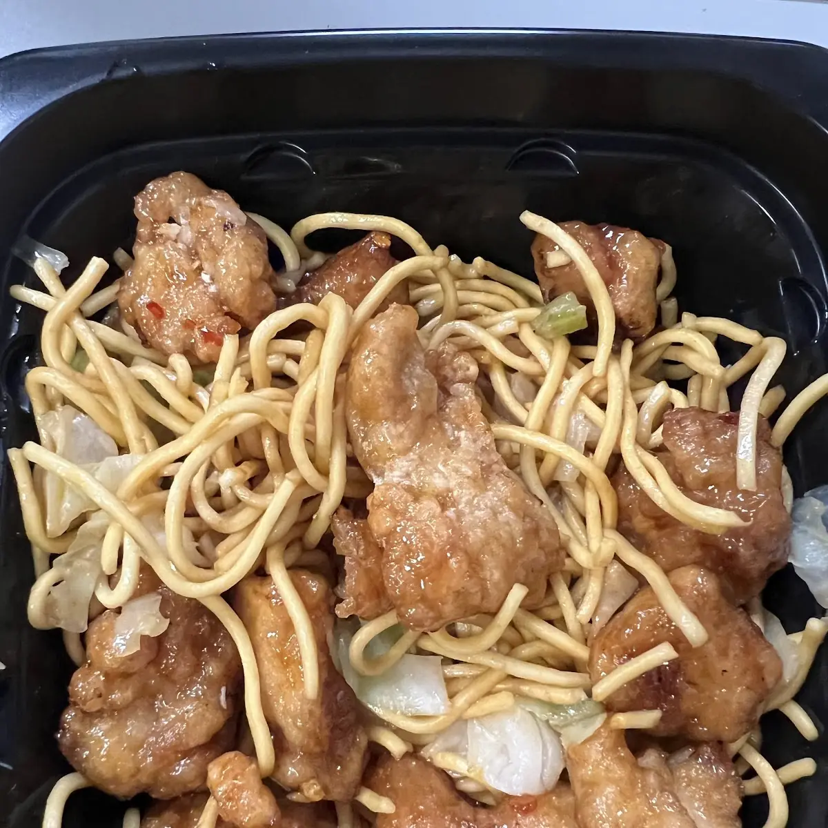 Orange Chicken Chow Mein