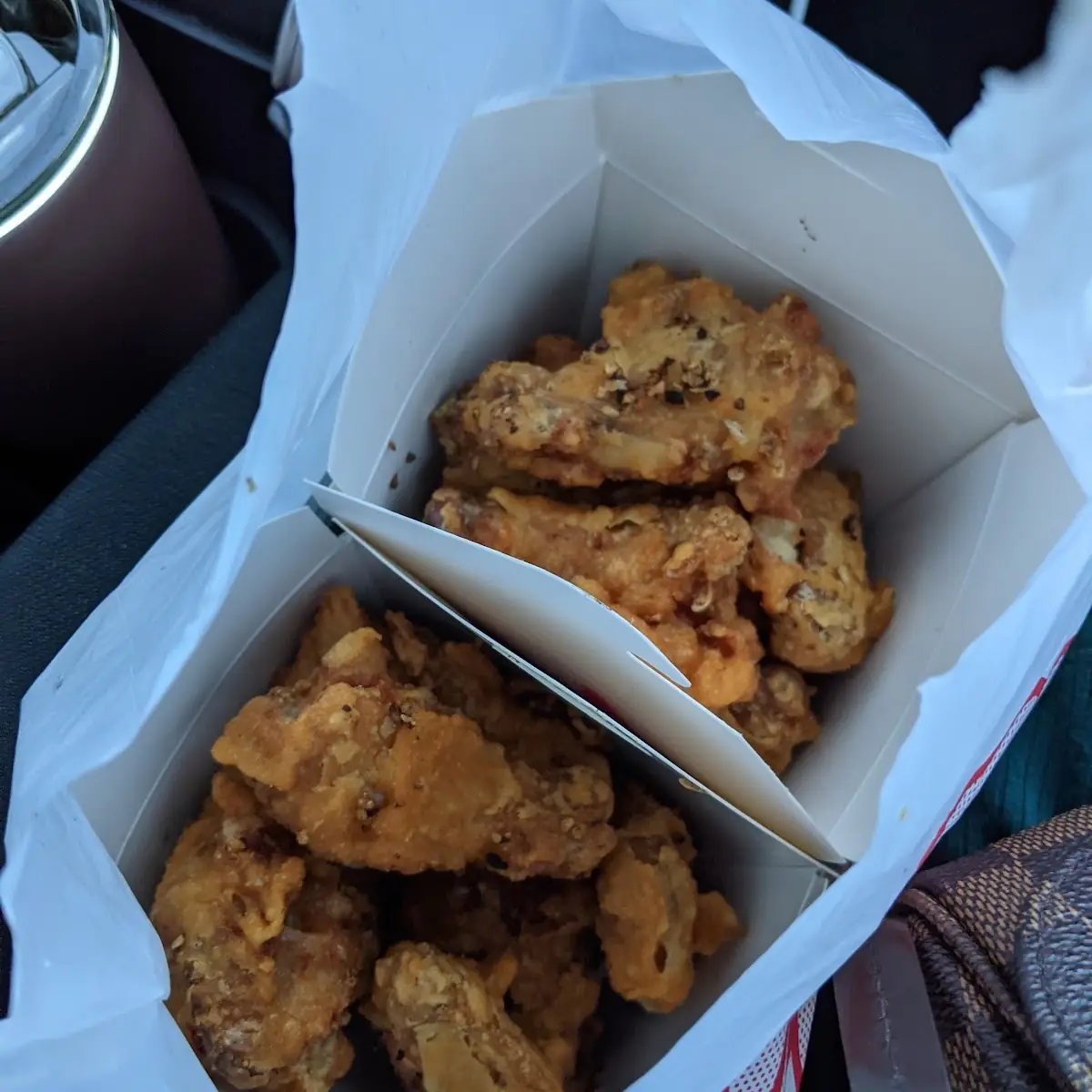 Hot Garlic Chicken Wings