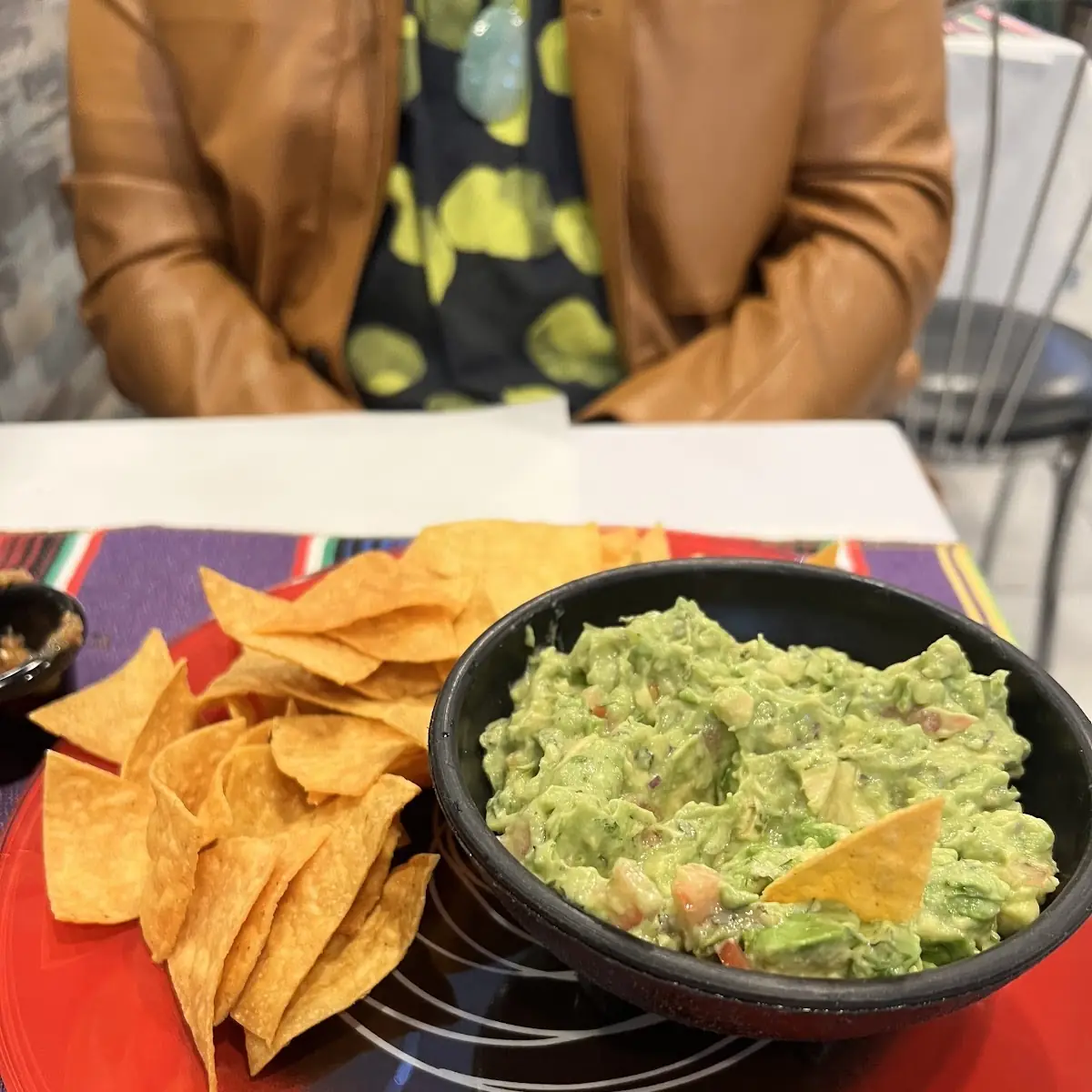 Mexican Guacamole Chips