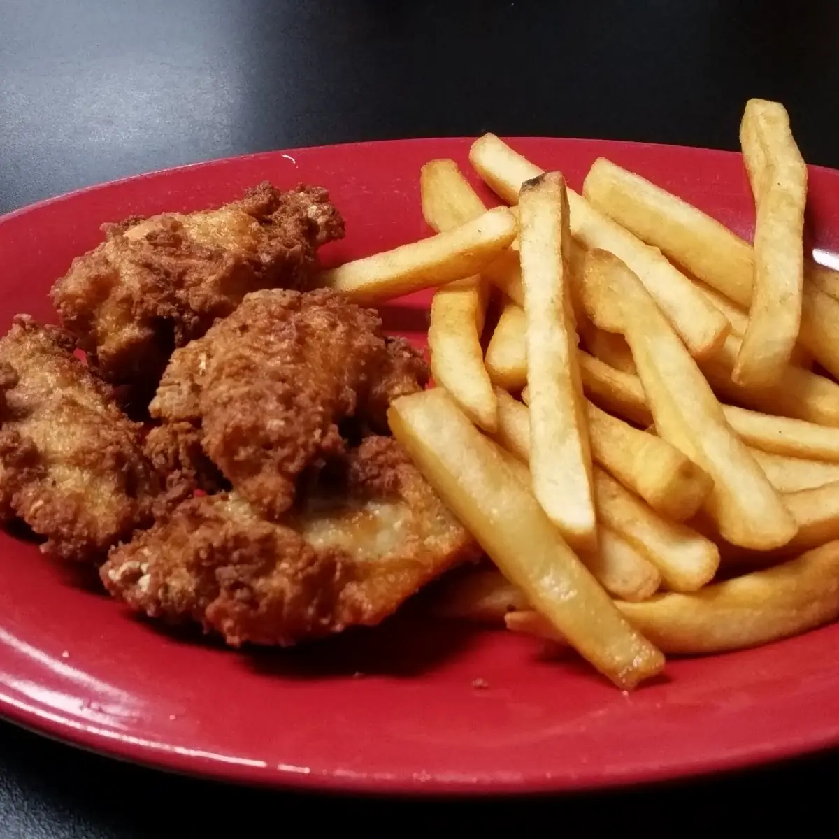 Chicken Wings with Fries