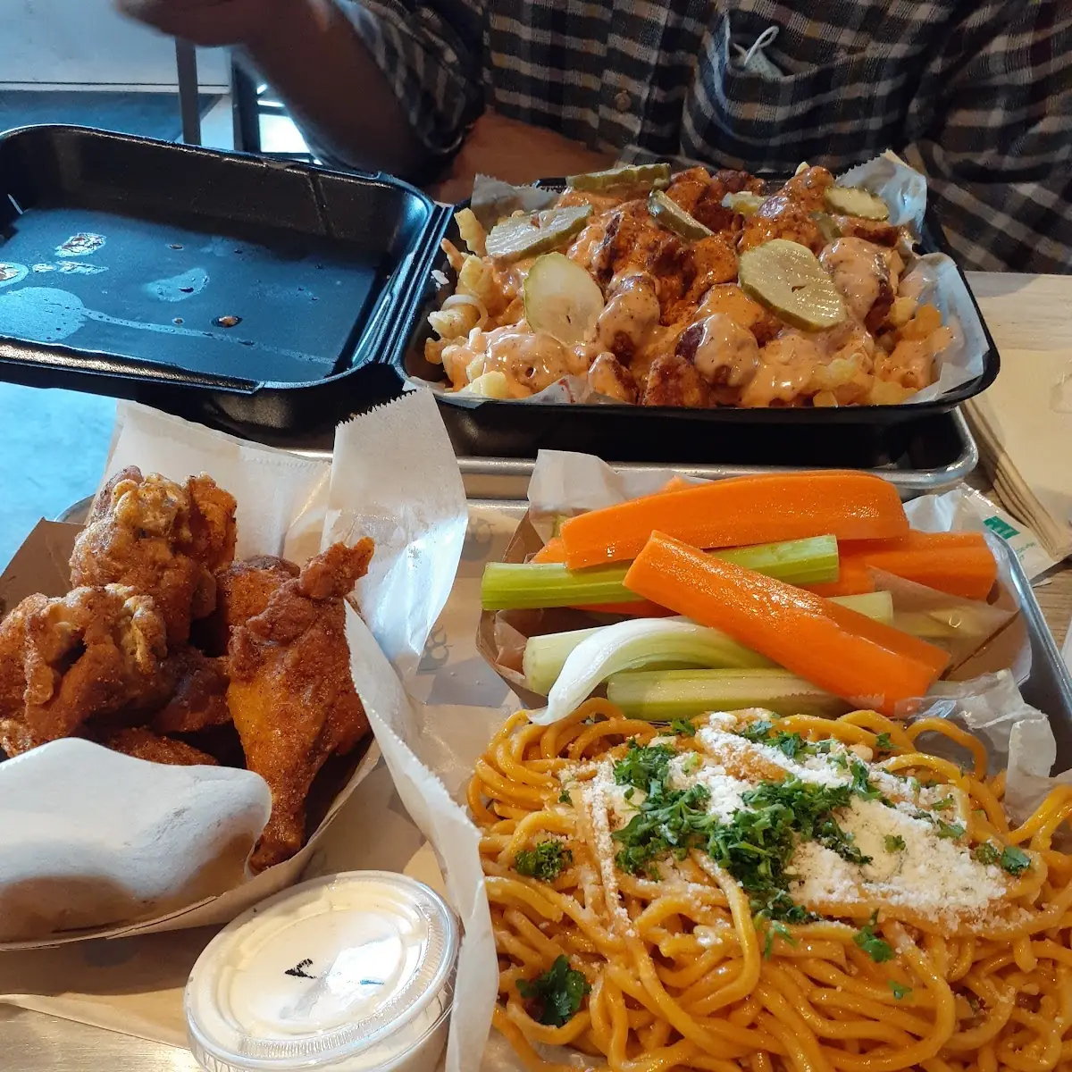 Cali Rub Wings