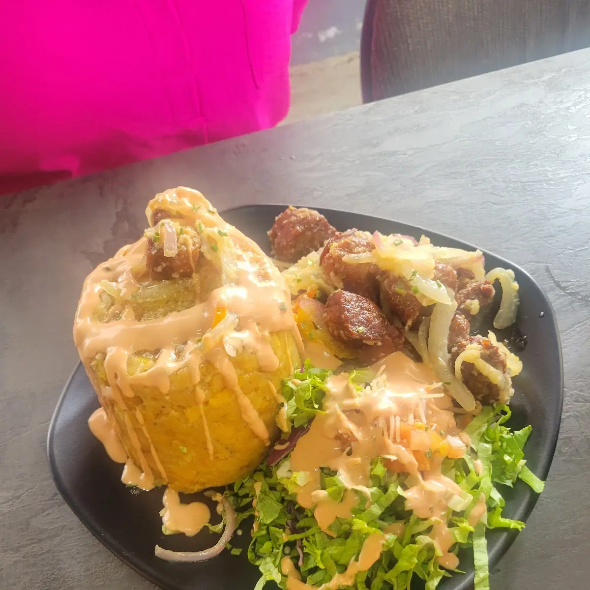 Mofongo Con Carne Frita