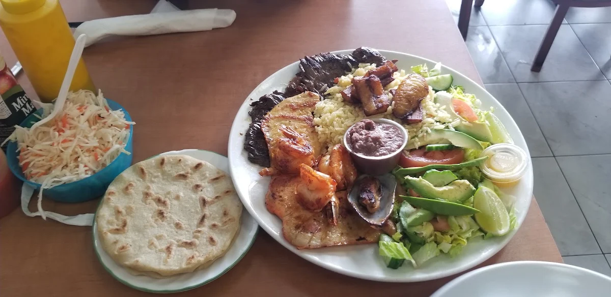 Mixed Plate (Plato Mixto)