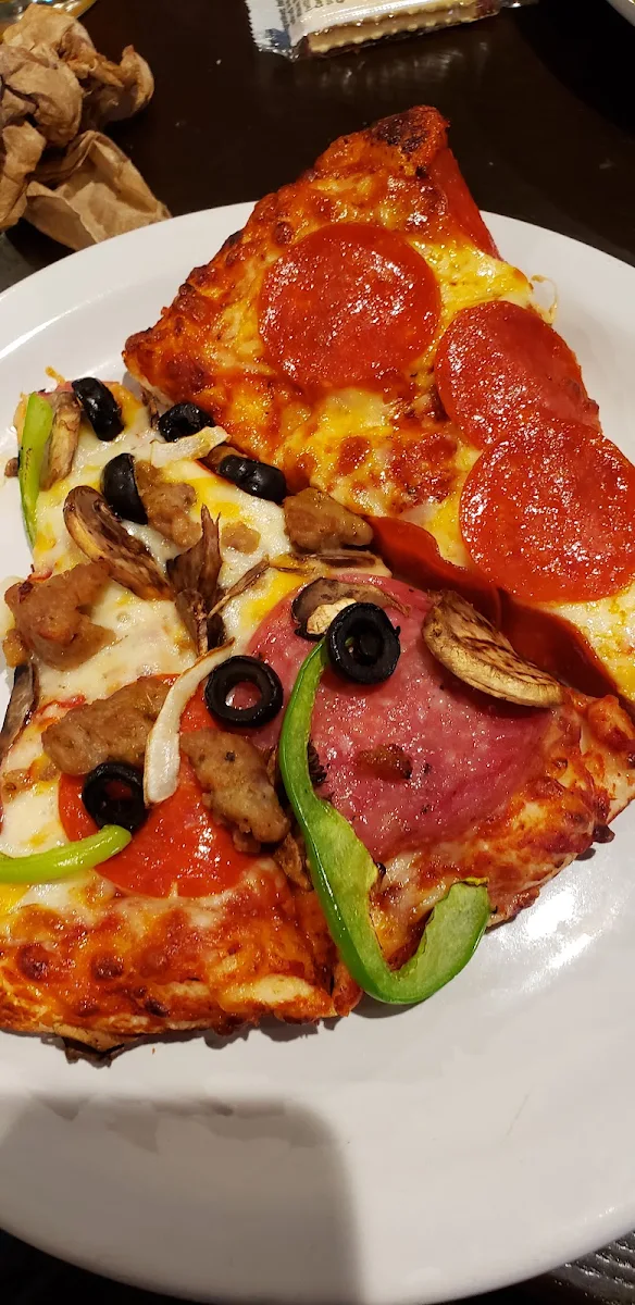 King Arthur Supreme Pizza