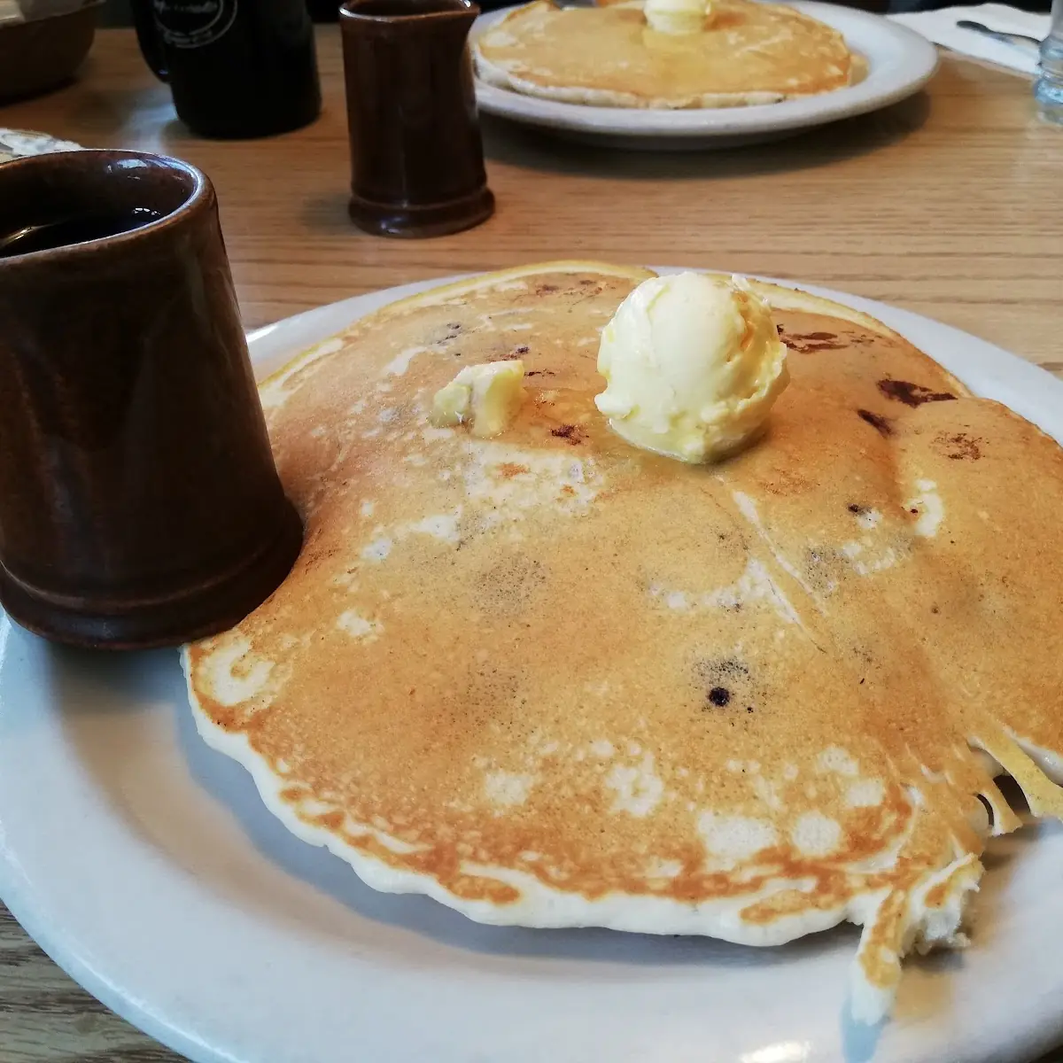 Short Blueberry Pancakes
