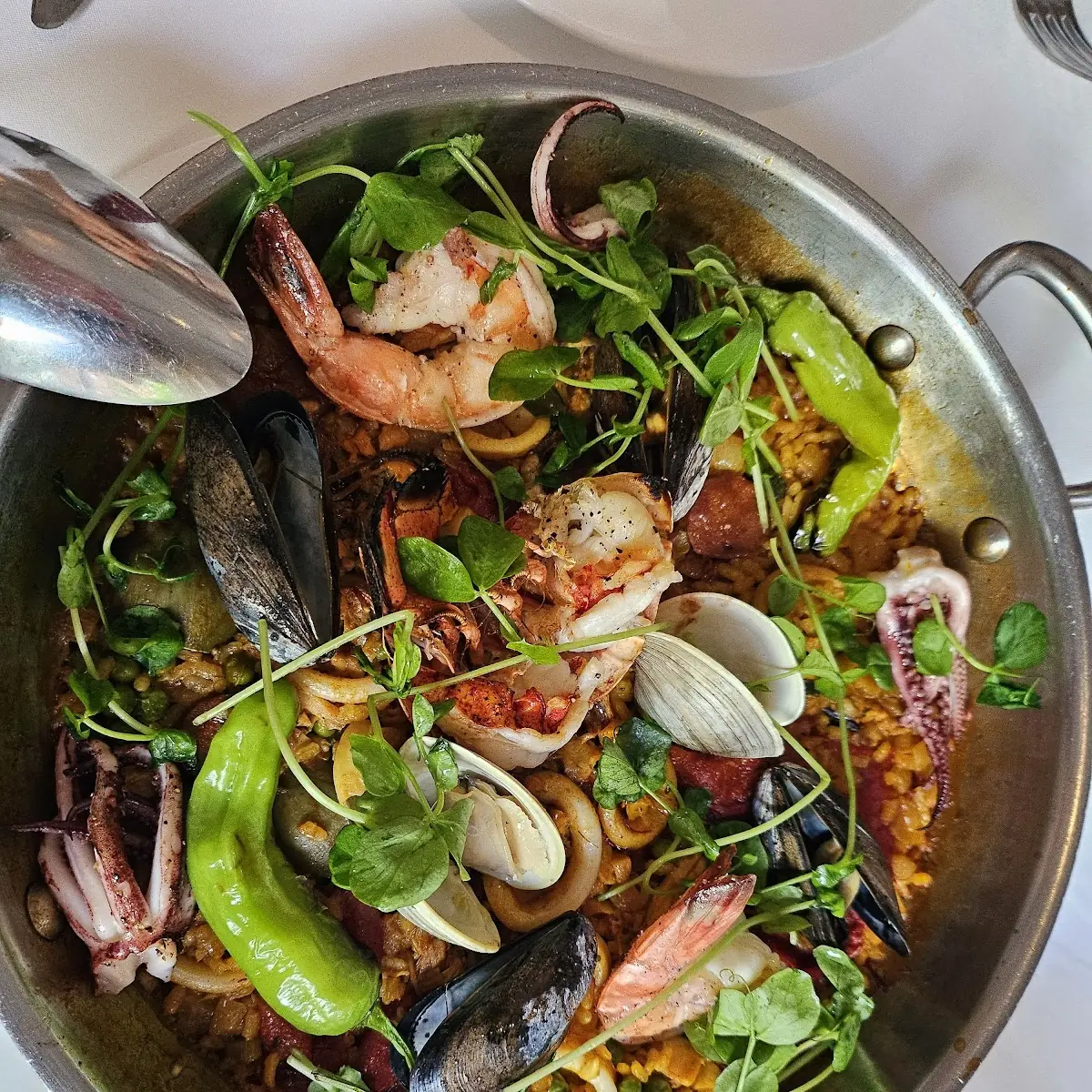 Paella Valenciana Style