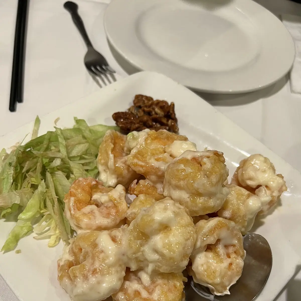 Shrimp with Honey Glazed Walnuts