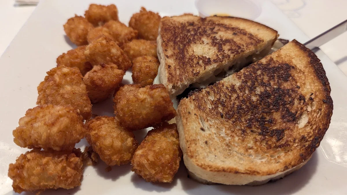 Patty Melt with Tots