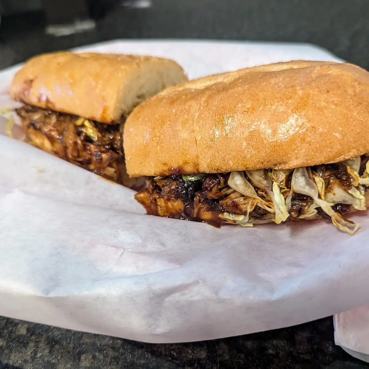 Pan Con Lechon Americanos Pulled Pork Sándwich