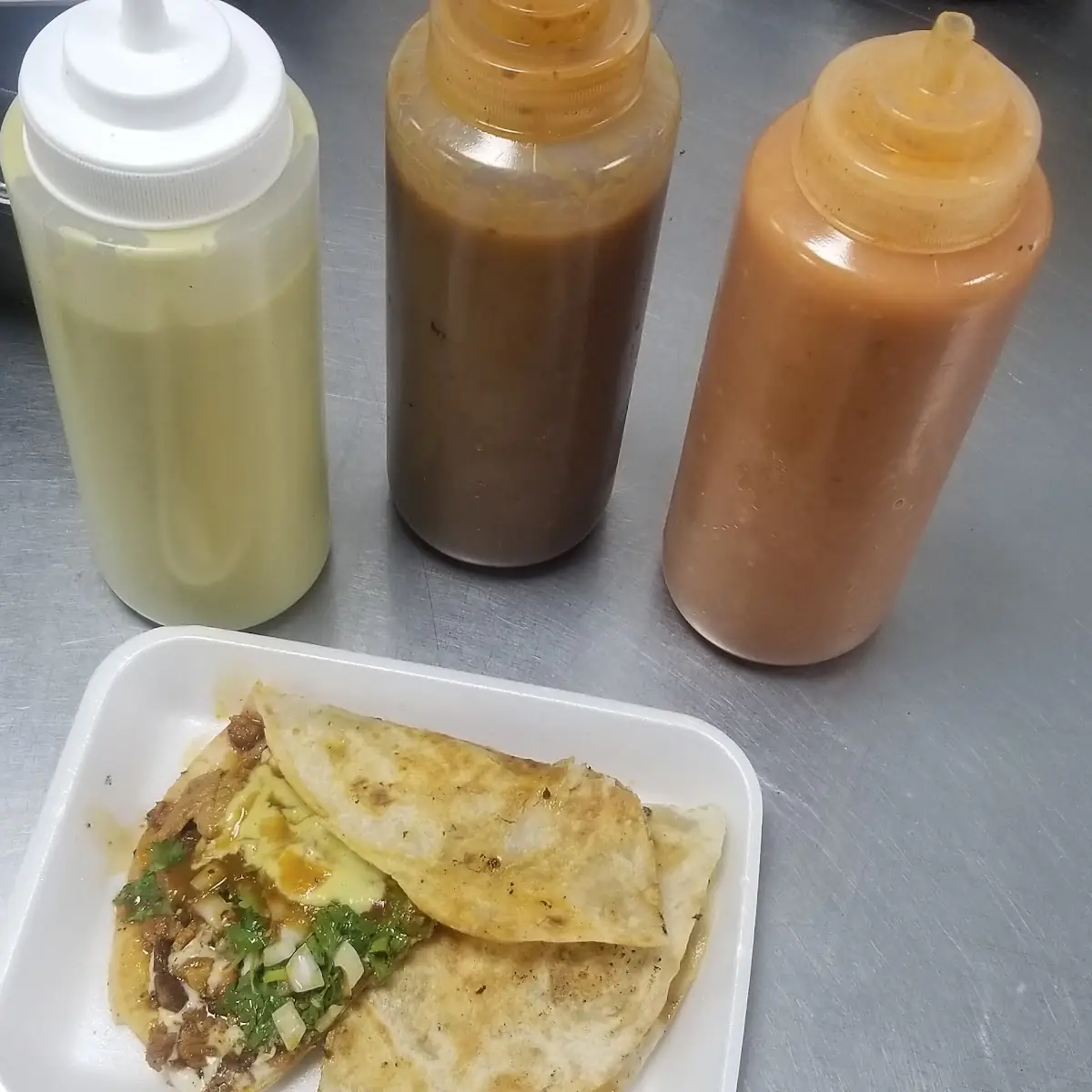 Quesadilla Con Carne