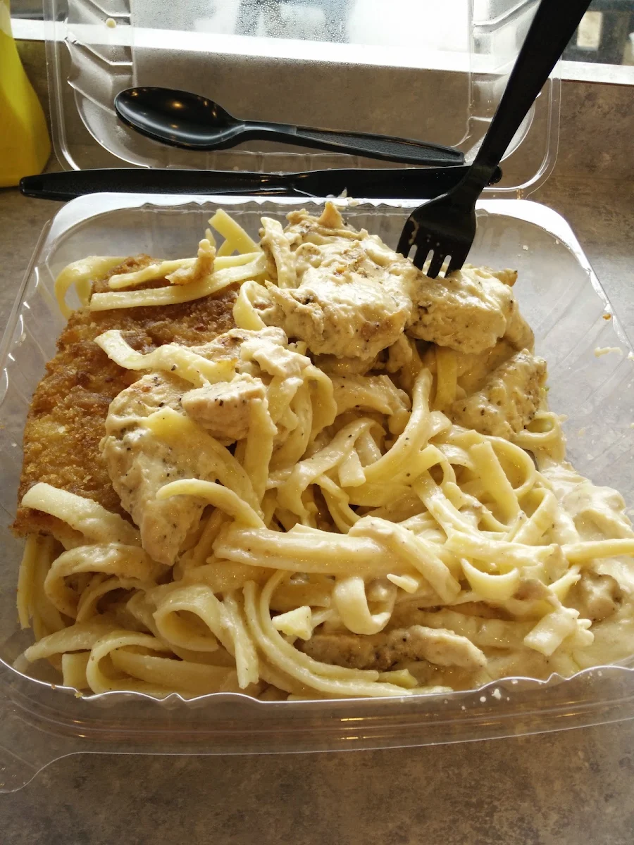 Fettuccine Alfredo