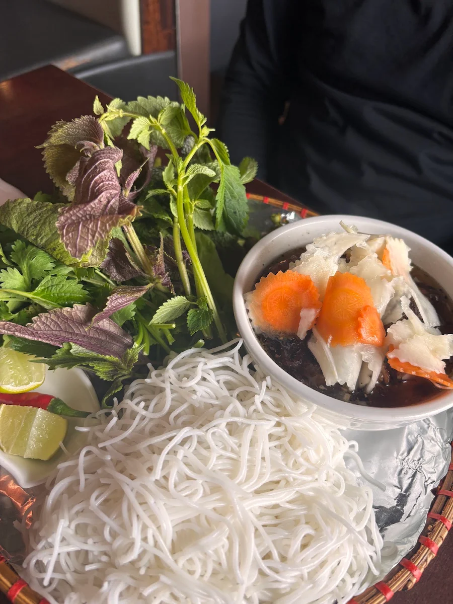 Bun Cha Ha Noi, Pho Ha Noi