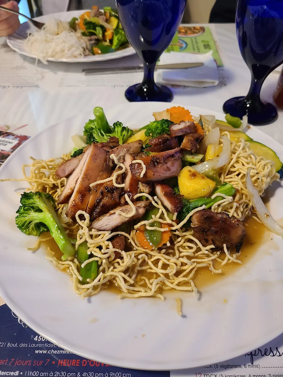 Poulet Au Ananas Frais, Pho Ha Noi
