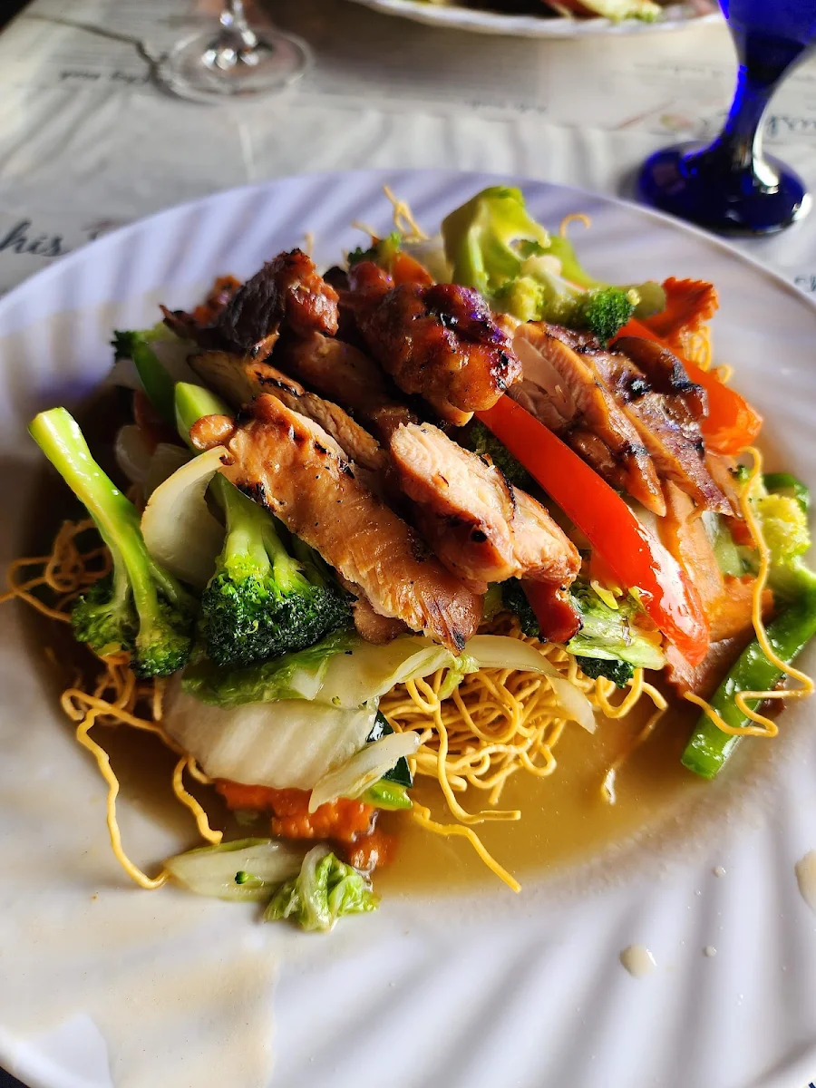 Poulet Sauté Aux Légumes, Pho Ha Noi