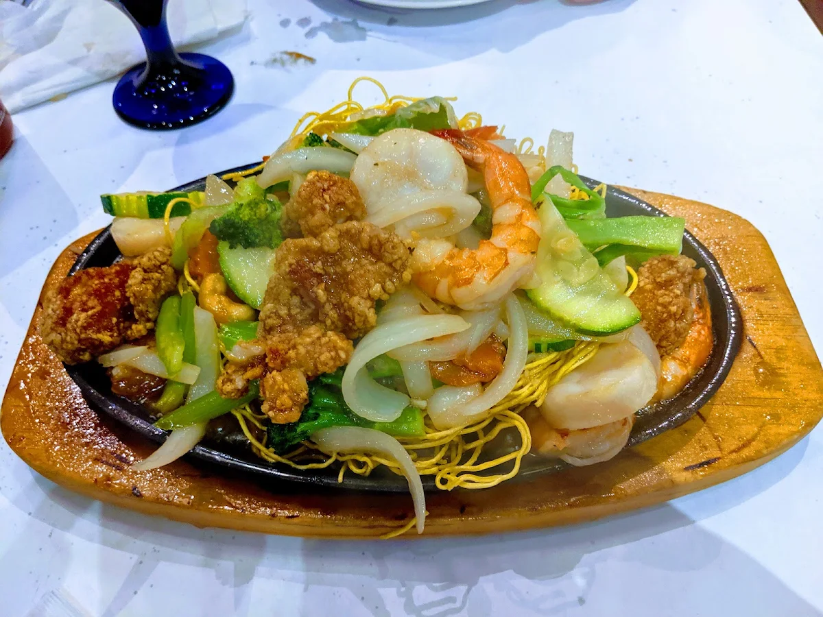 Sizzling Plate with Shrimp Tempura, Pho Ha Noi