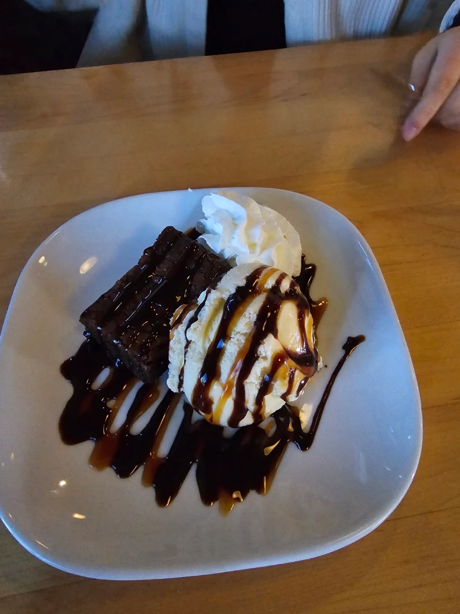 Brownie a La Mode