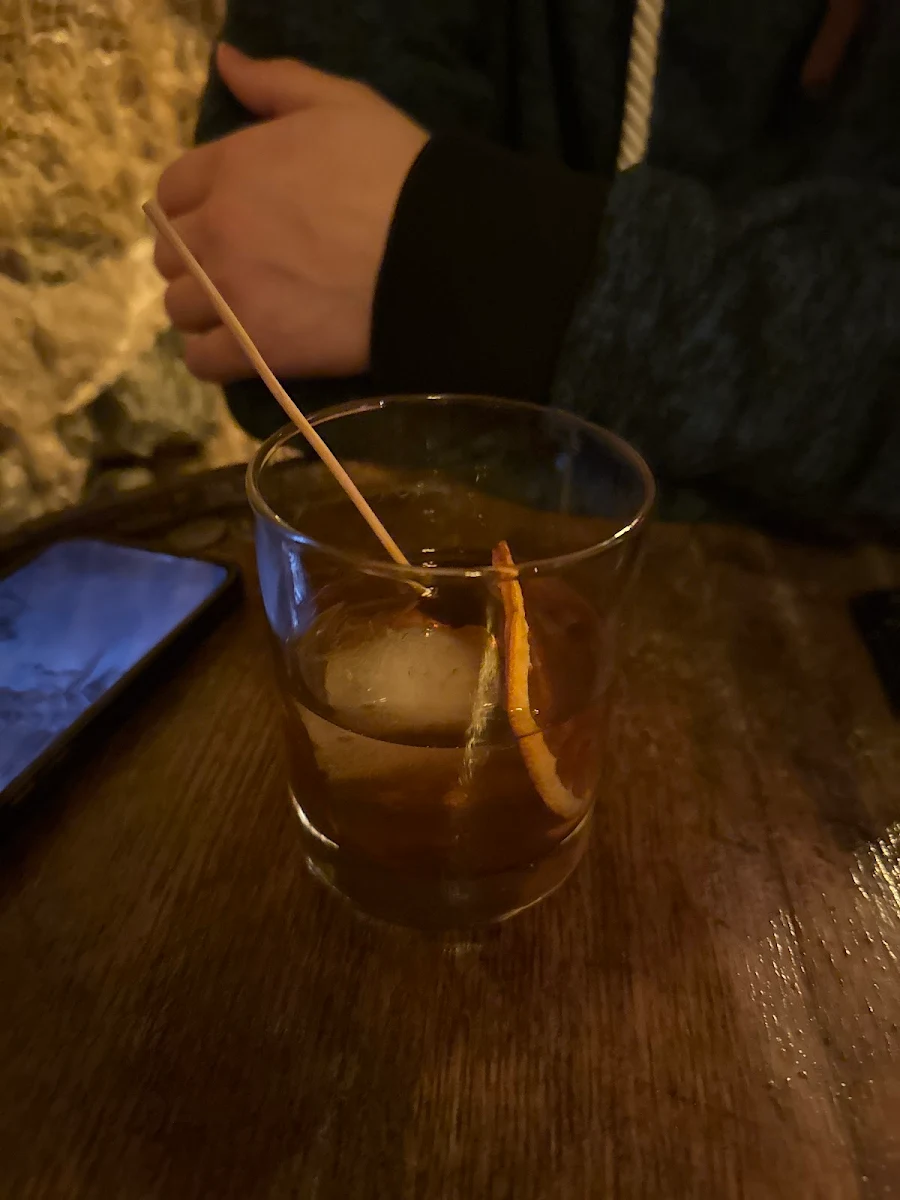 Gin Old Fashioned Cocktail