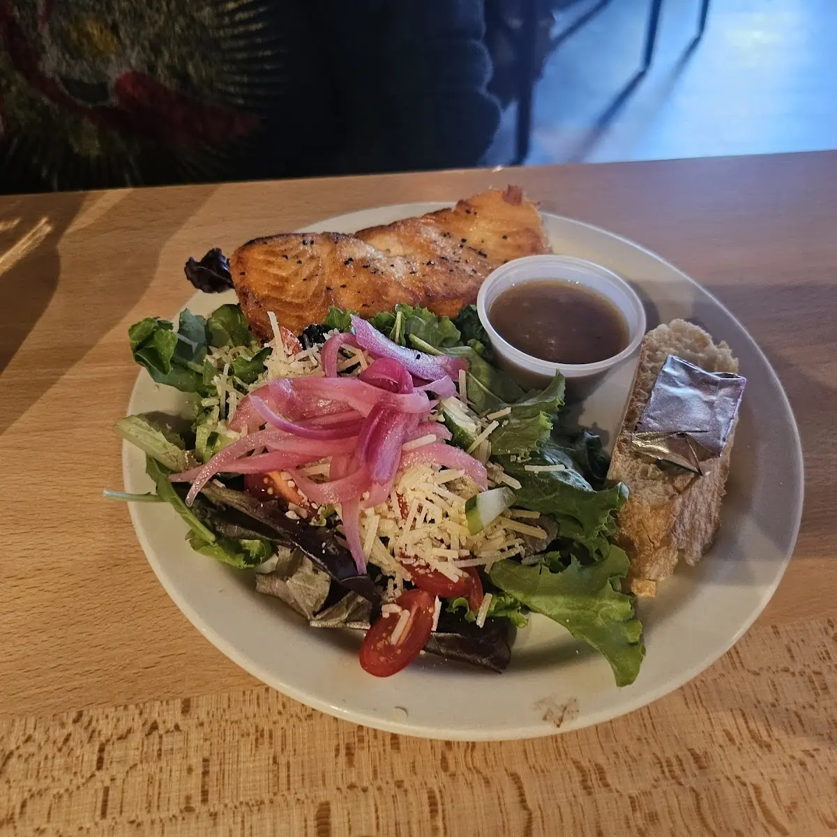House Salad with Salmon