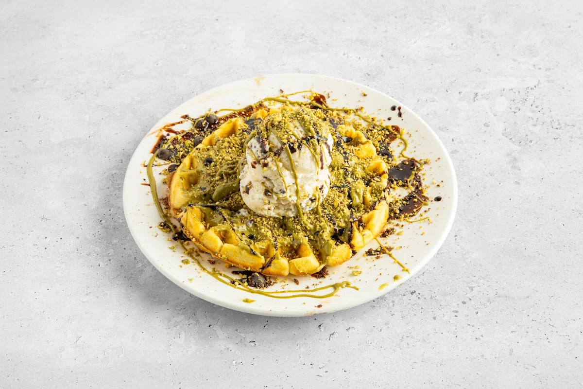 Kunafa Choco Waffles, Roll N Chill Ice Cream & Shakes - Oxford St