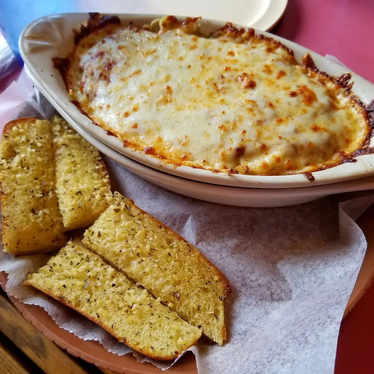Baked Spaghetti with Garlic Bread