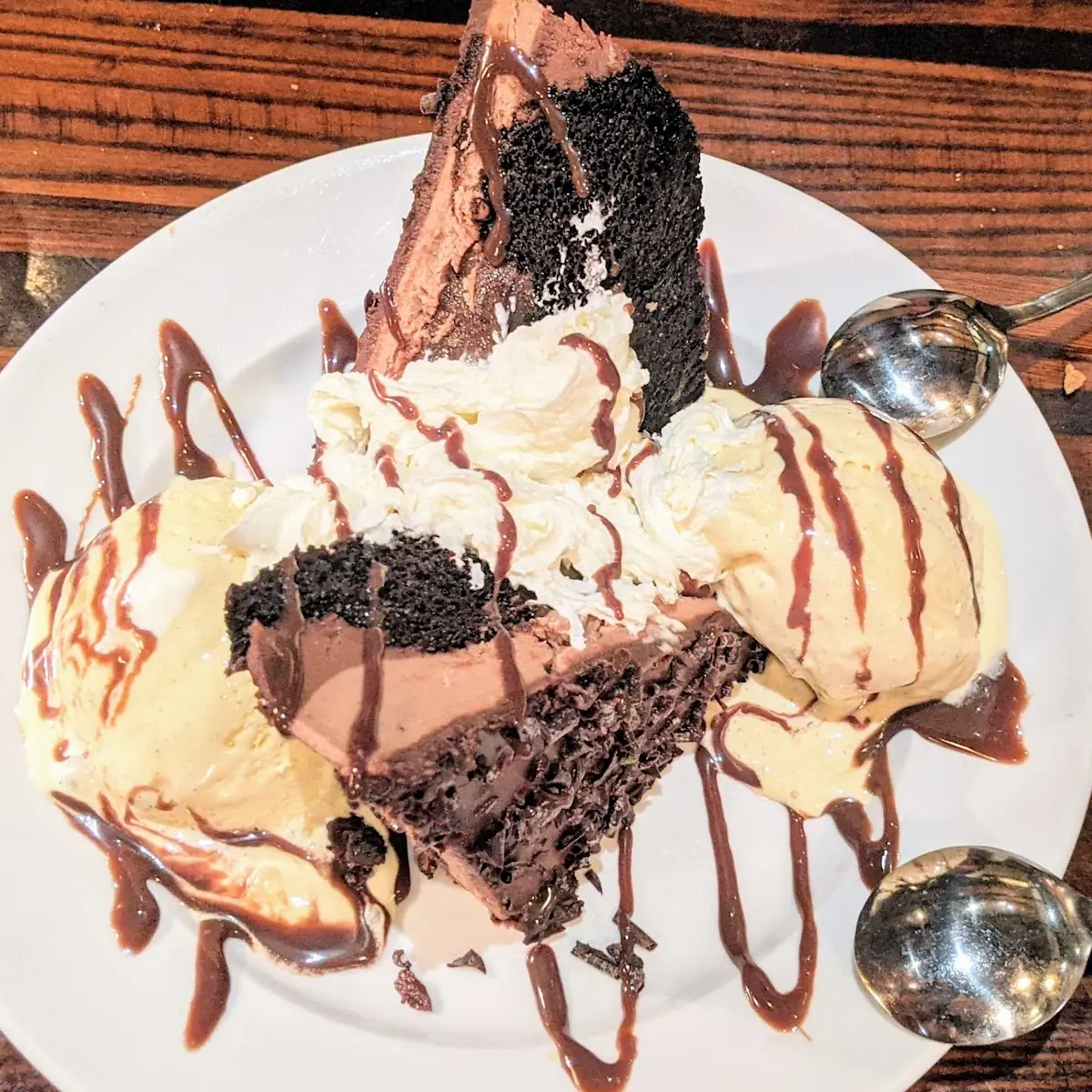 5 Chocolate Fudge Cake & Ice Cream