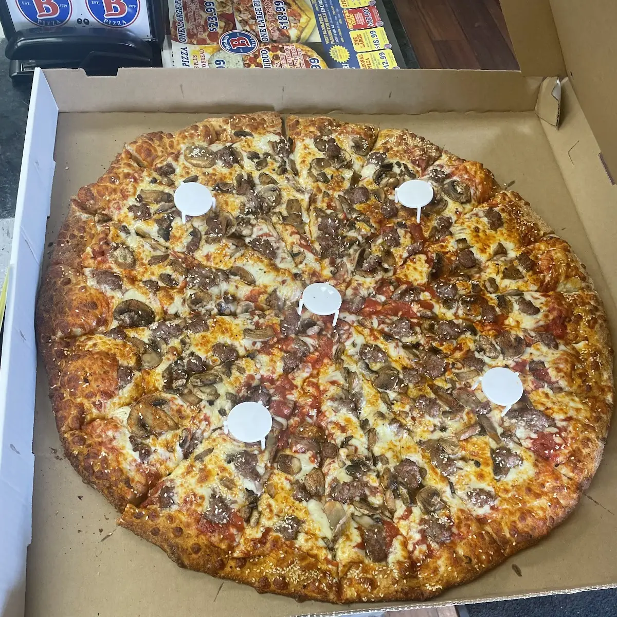 24 Round Big Benito Pizza
