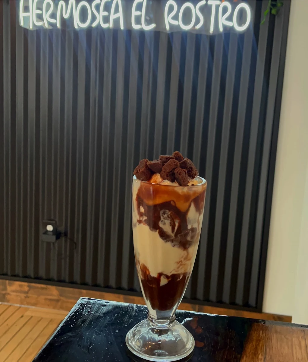 Brownie Sundae