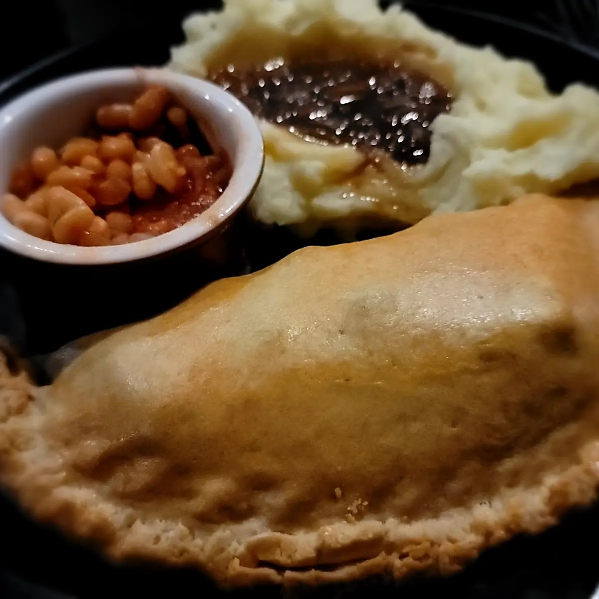 Steak Pasty Baked Beans & Mashed Potatoes with Onion Gravy