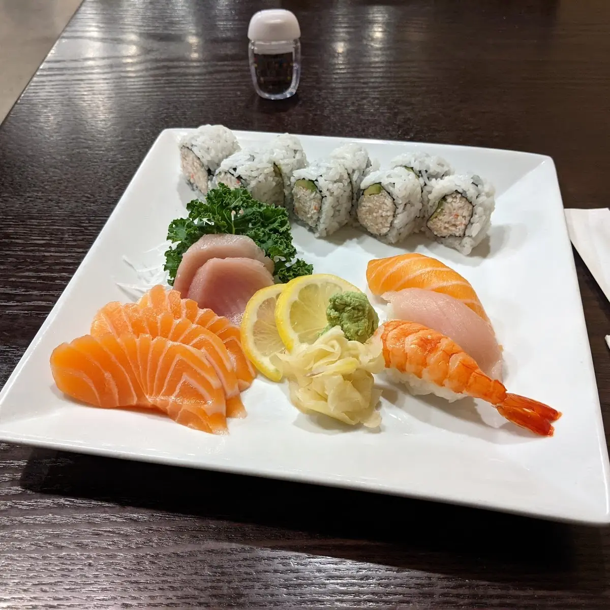 Sashimi & Sushi Combo