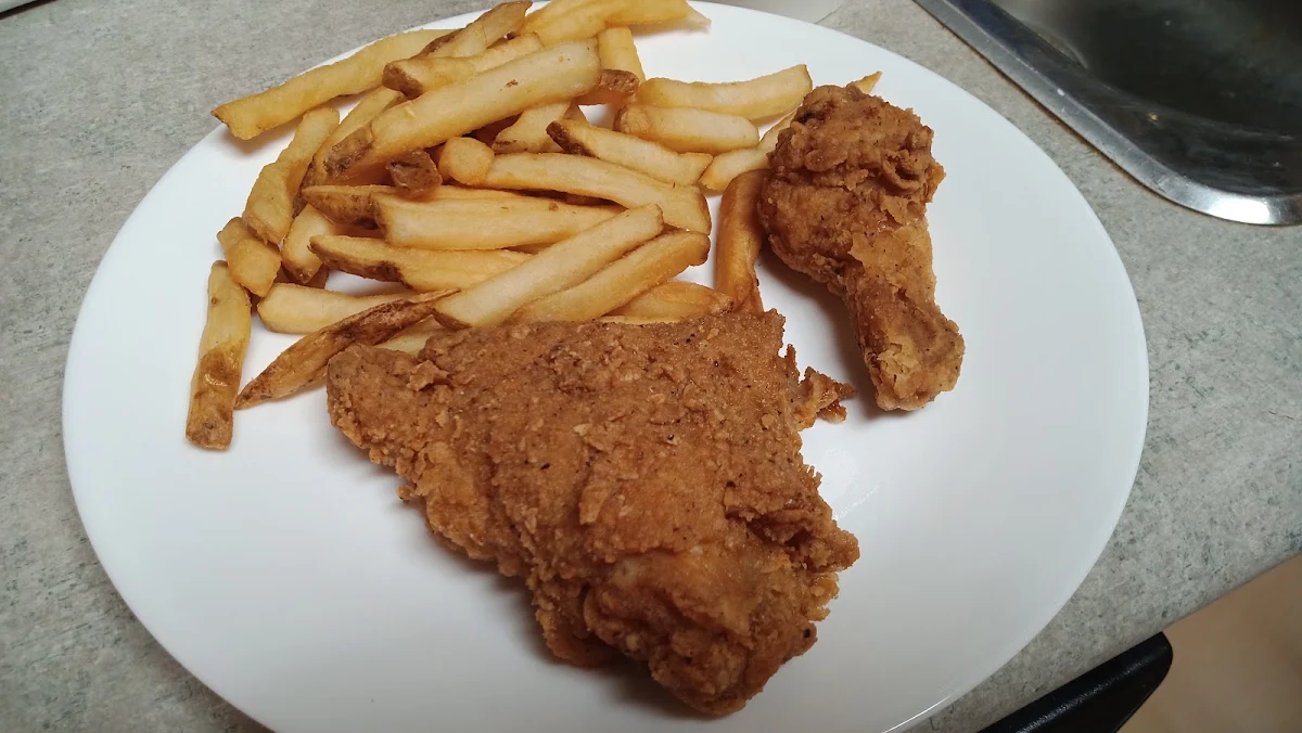Six Pack with Medium Fries and Gravy