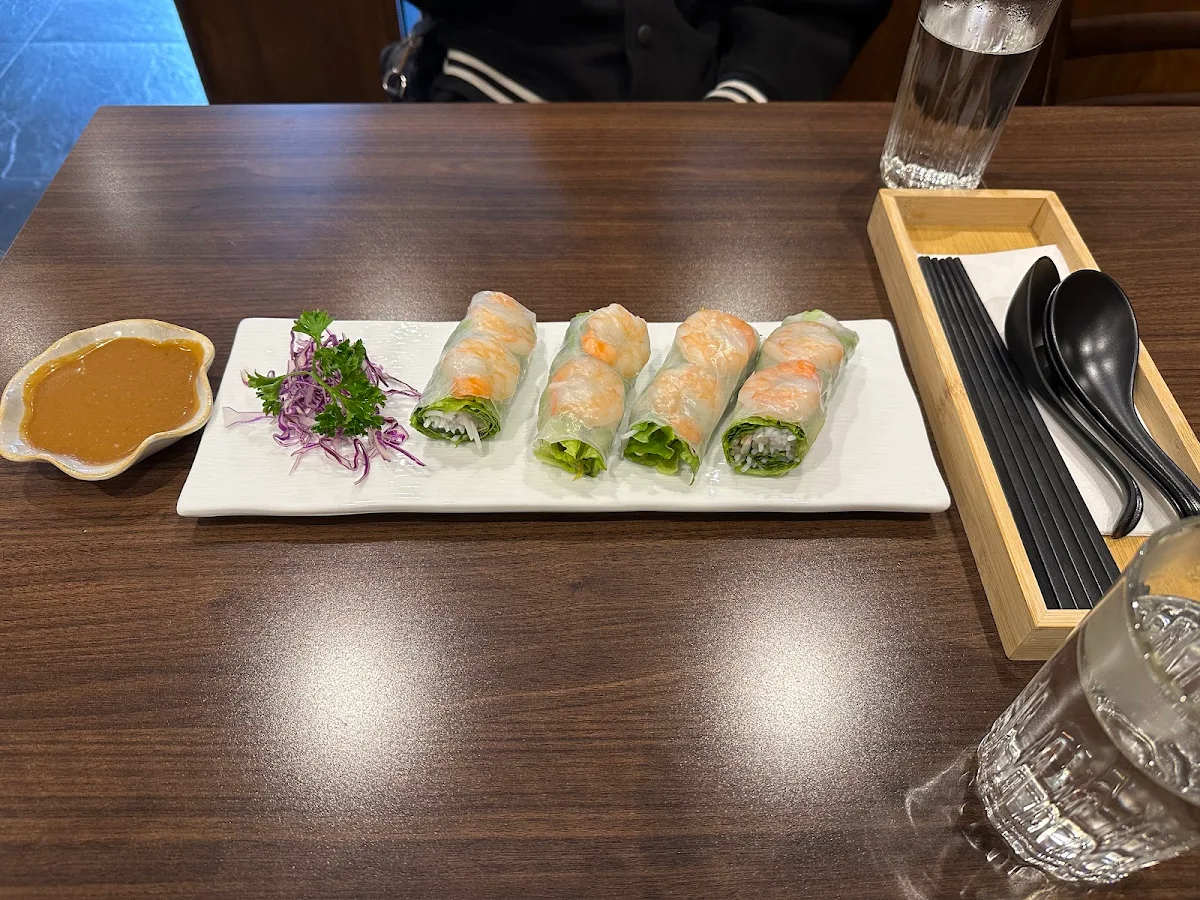 Rice Paper Roll with Shrimp