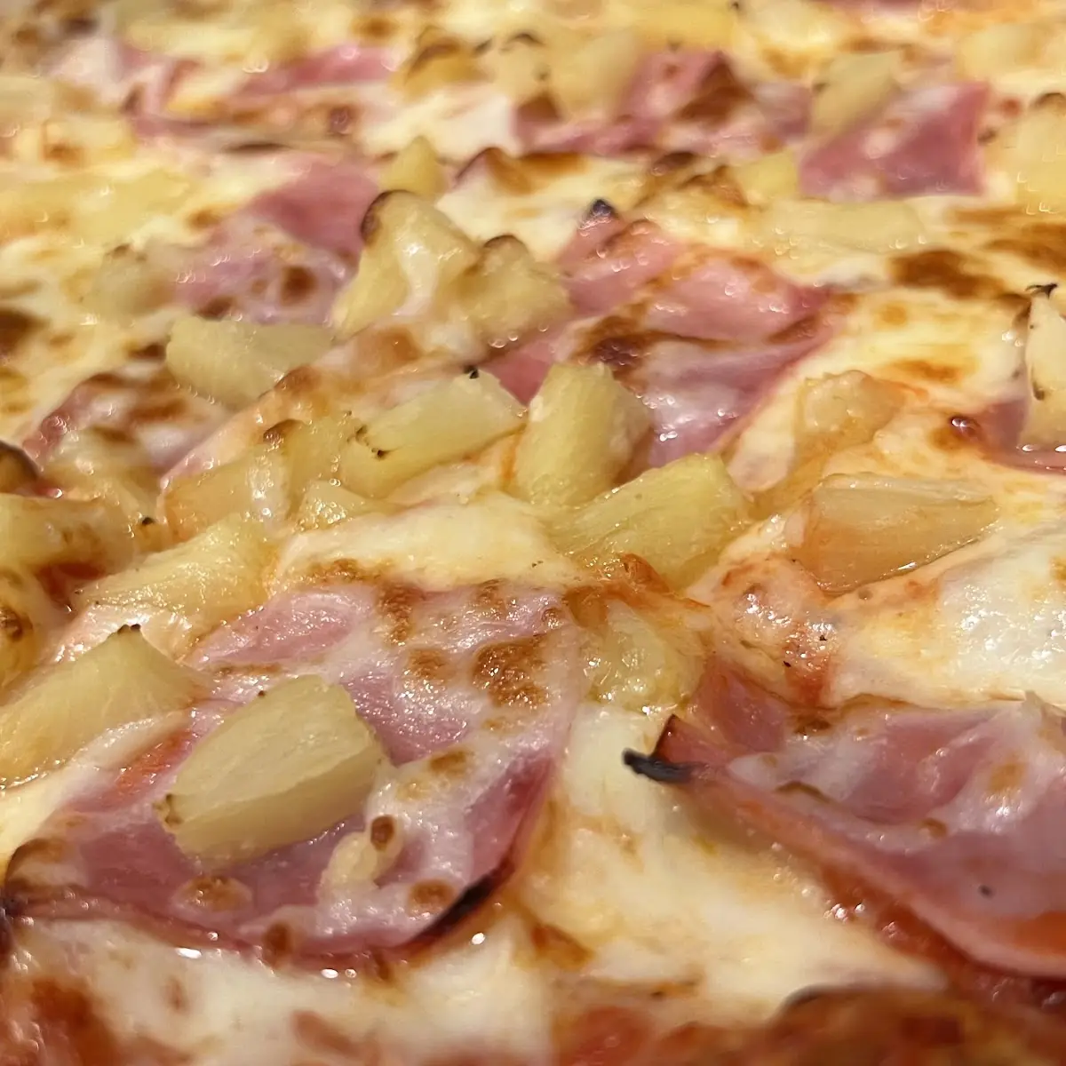 Hawaiian Pizza