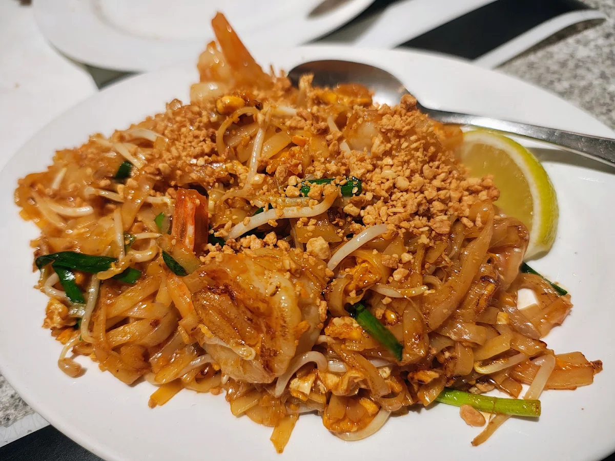Prawn Pad Thai, 3 Junction Thai