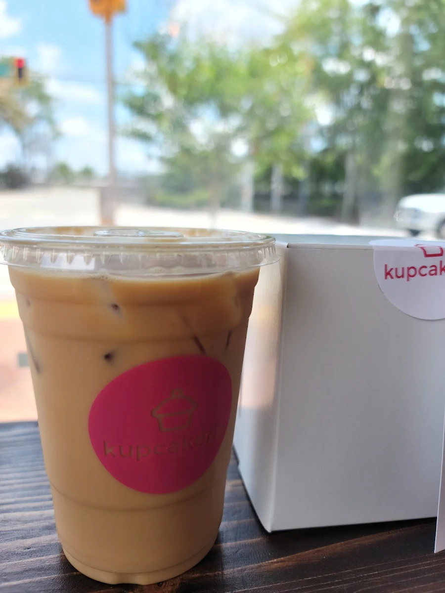 Iced Vanilla Latte