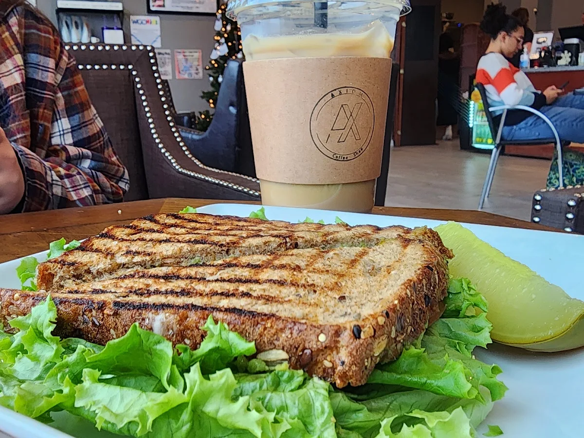 Turkey Bacon Avocado Sandwich