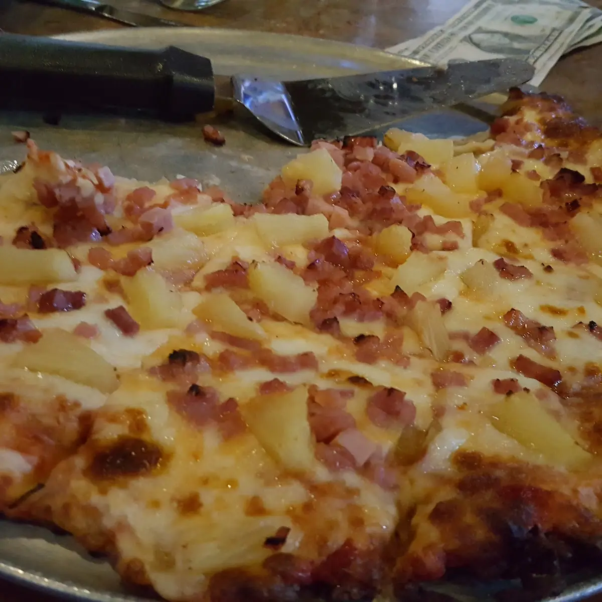 Hawaiian Pizza