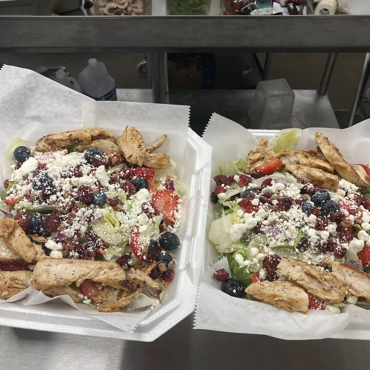Strawberry Salad with Grilled Chicken