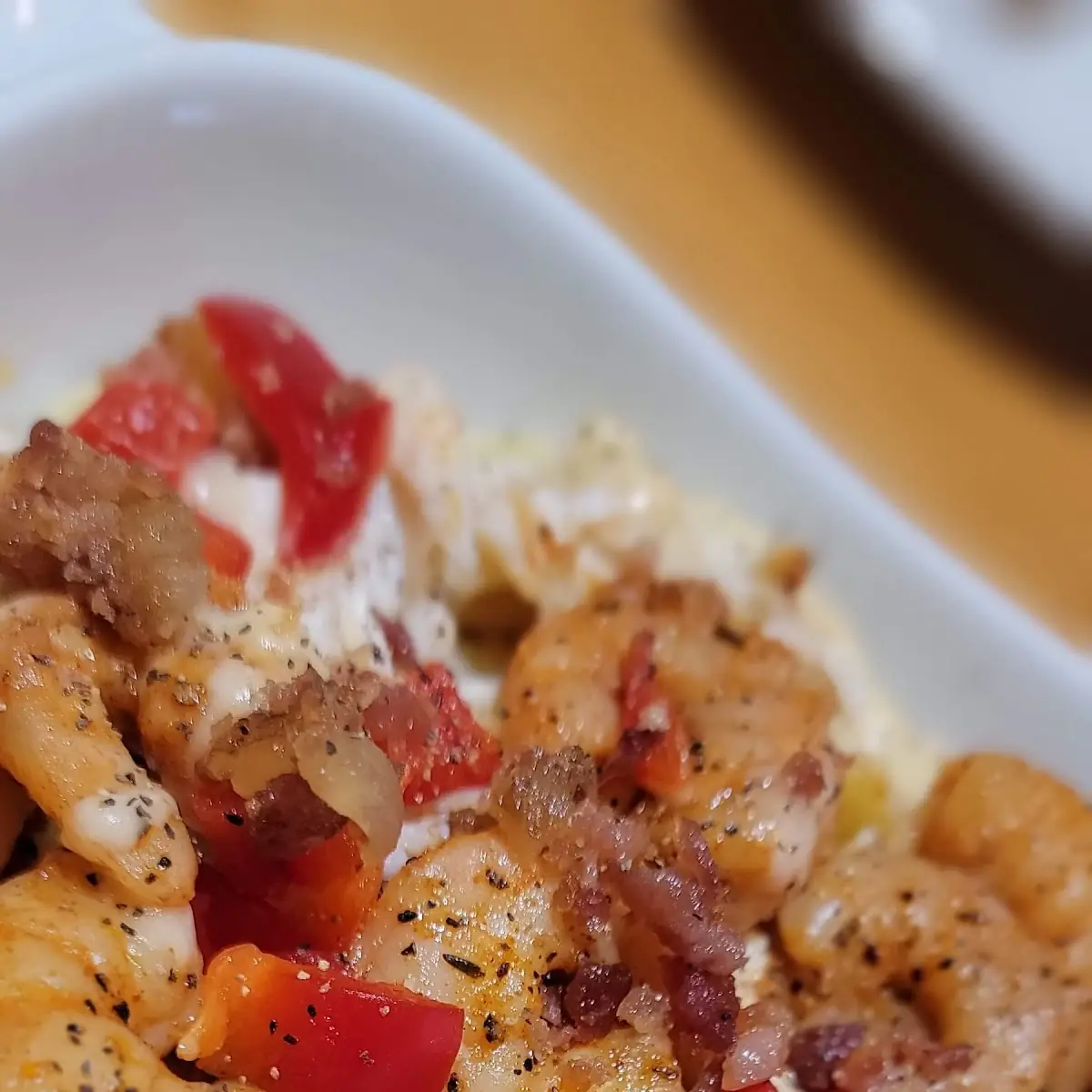 Pepper PALS Cheesy Chicken Pasta