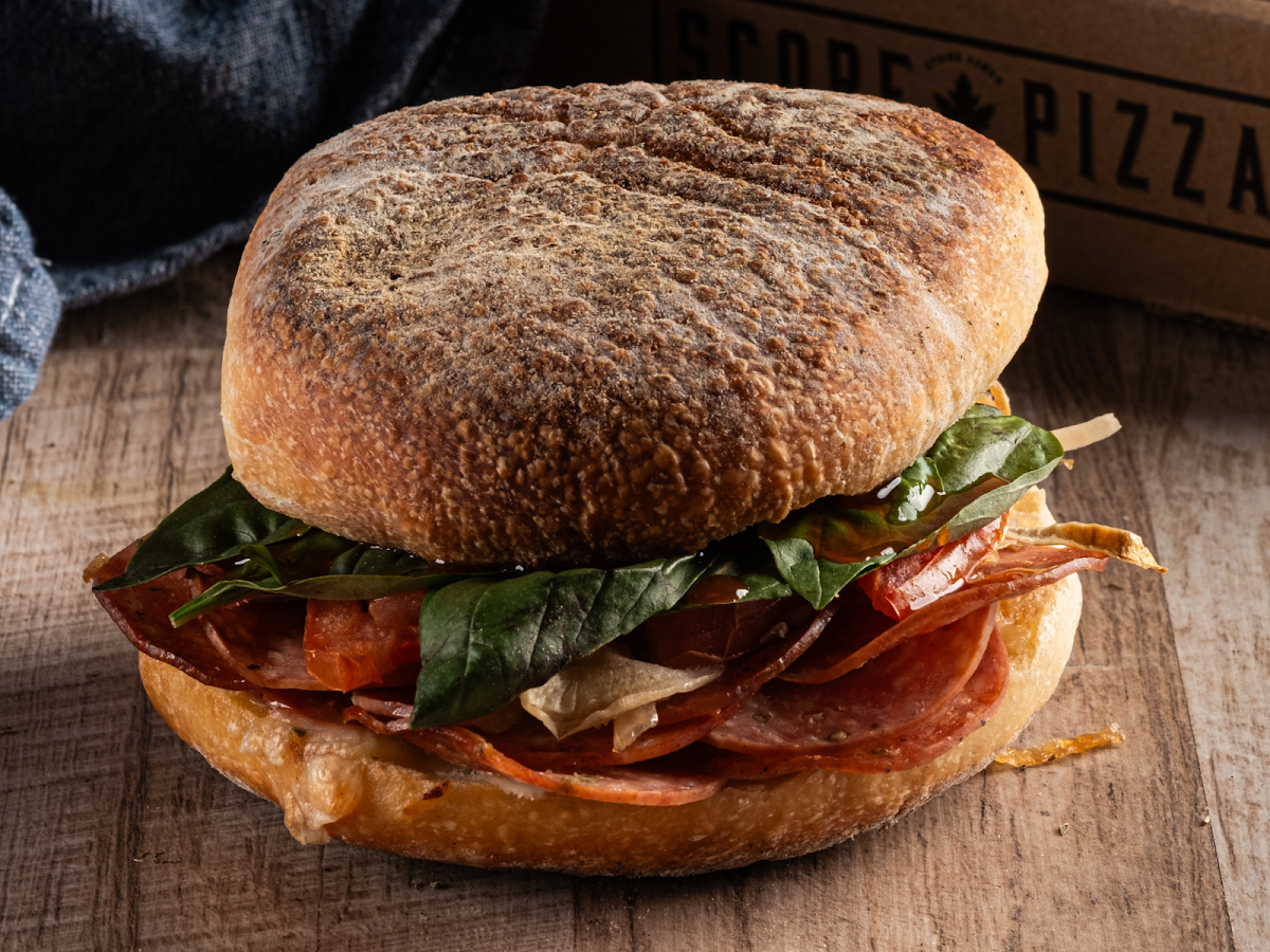 Balsamic Chicken Sandwich, Score Pizza