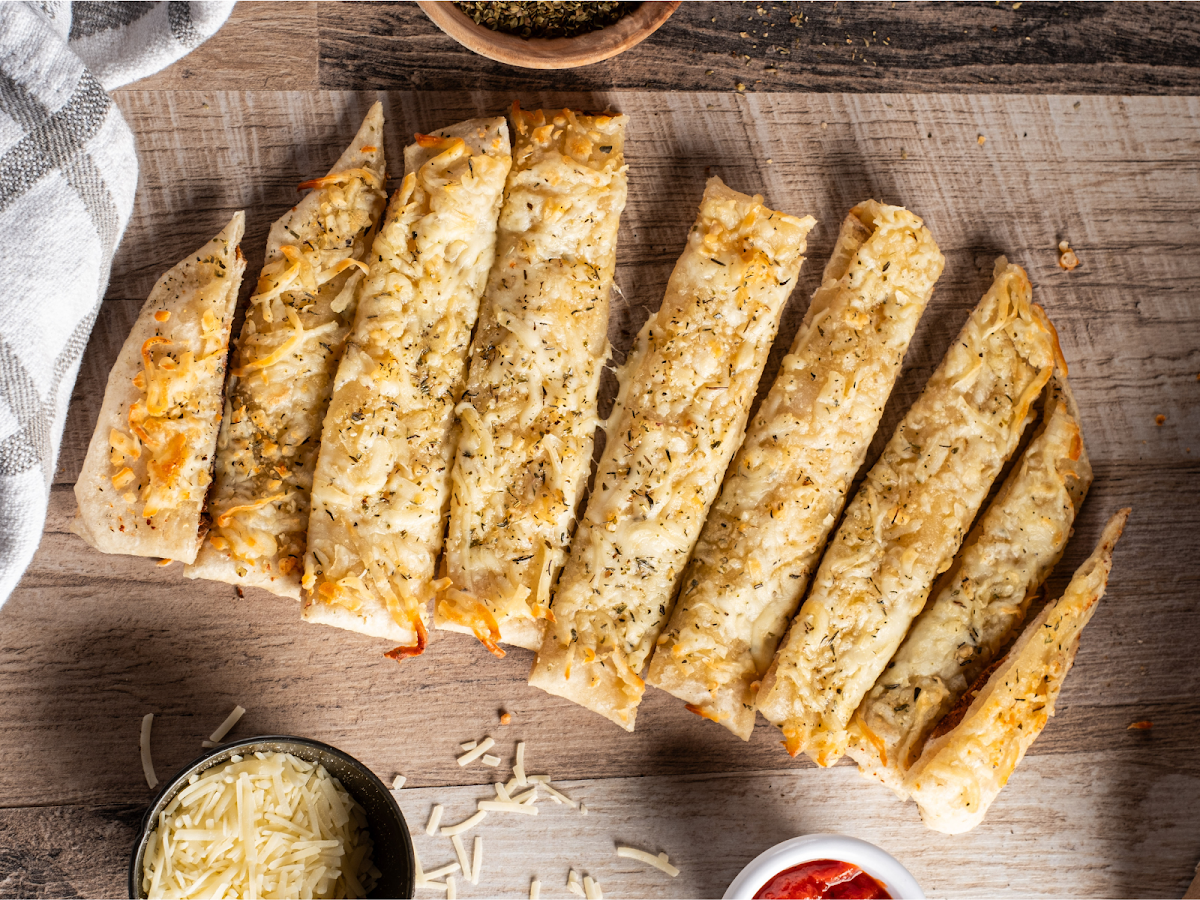 Fired Garlic Sticks, Score Pizza