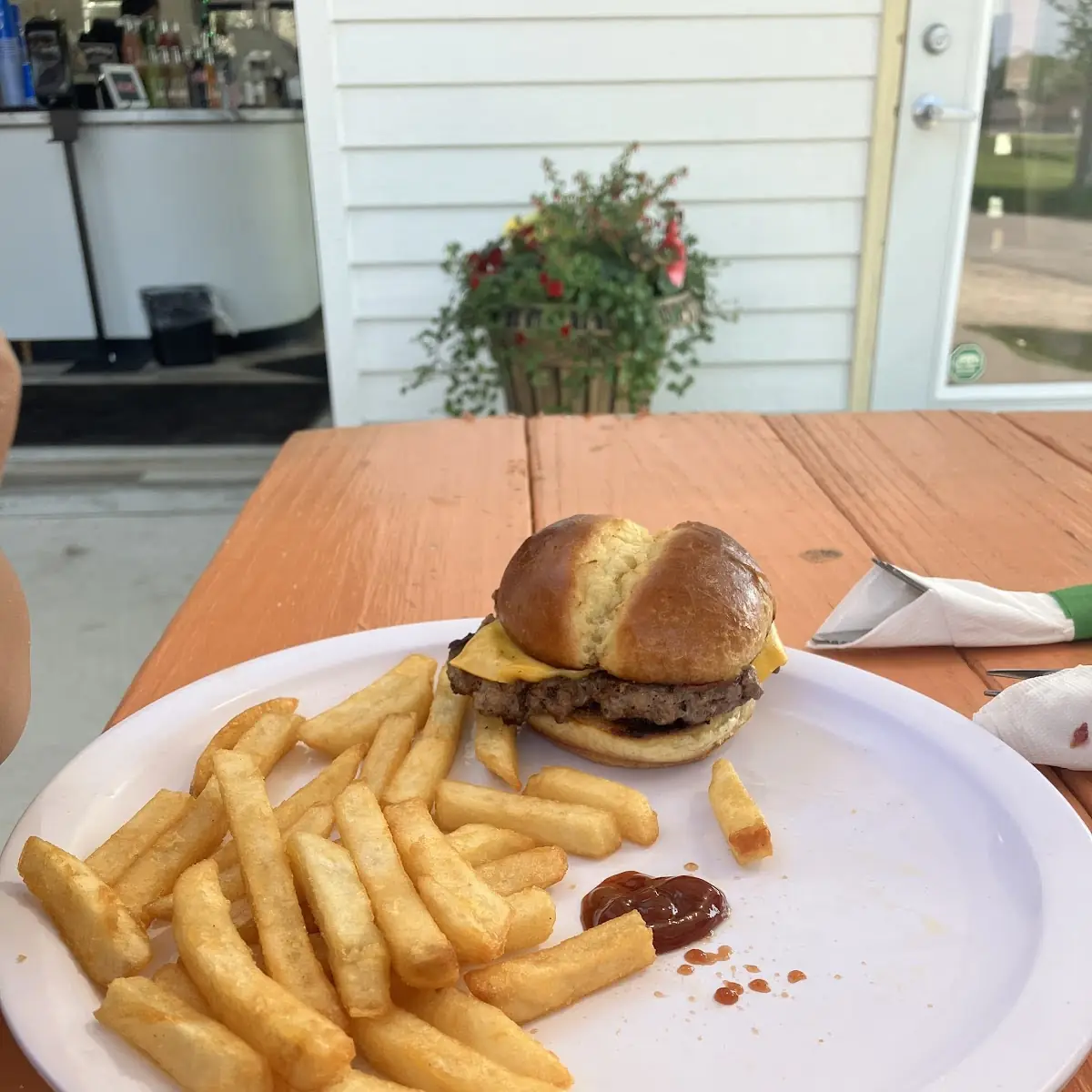 Kids Cheeseburger with Fries
