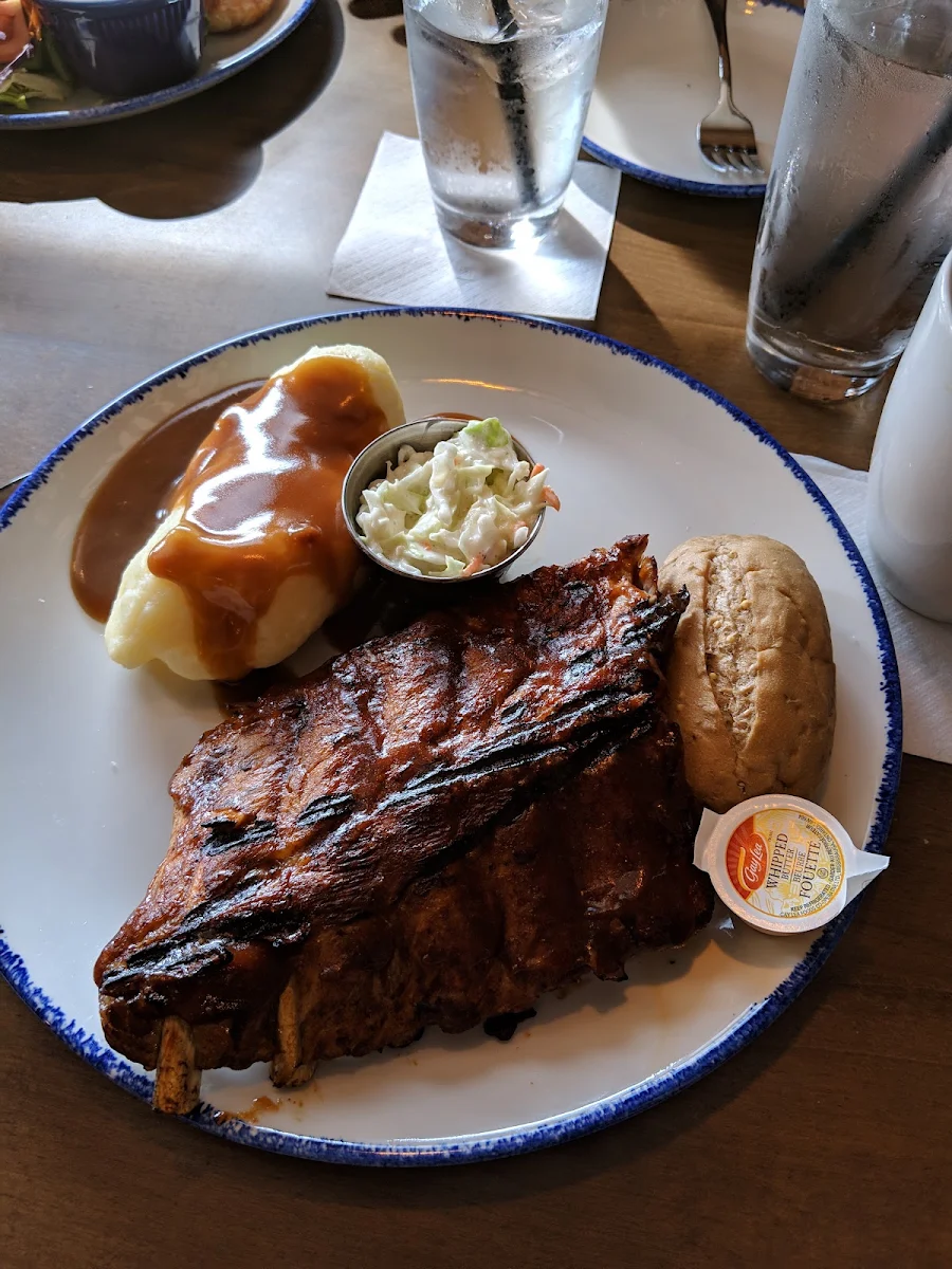 1 2 Side Rib Dinner