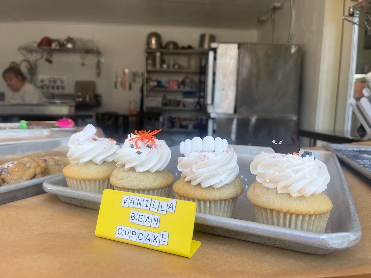 Vanilla Bean Cupcakes